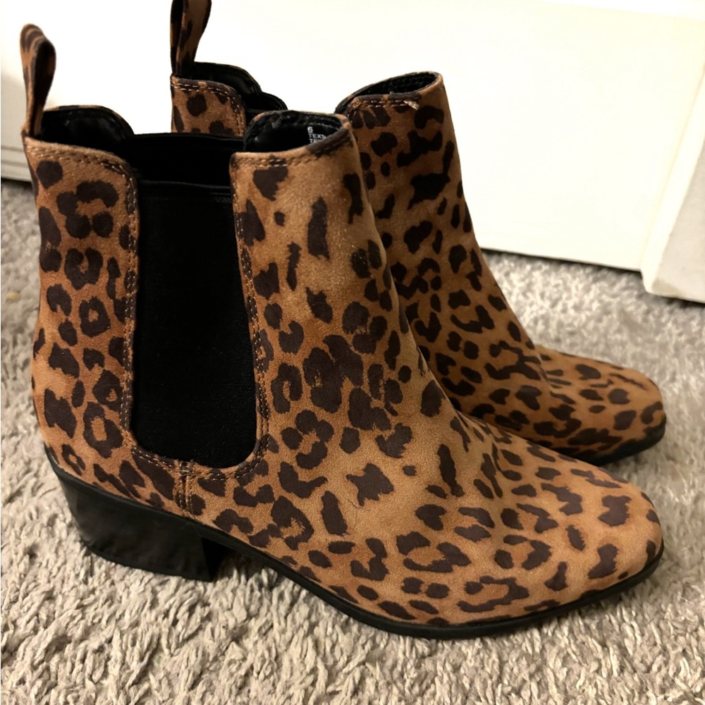 Leopard Print booties